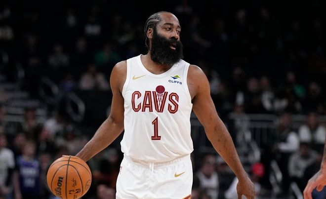 哈登高效27+5+5助骑士力克雄鹿 历史第三登顶