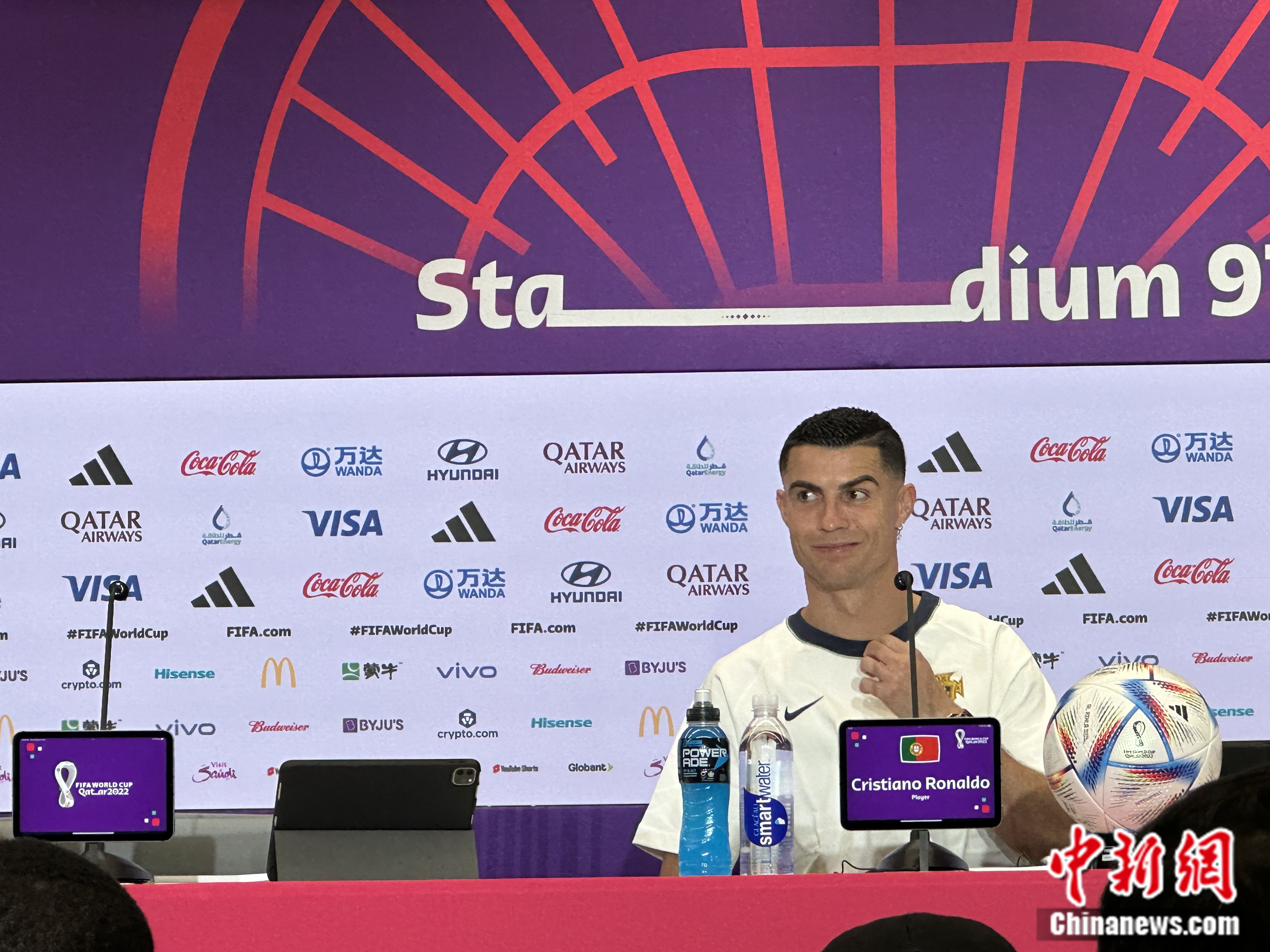 点球对决定乾坤：C罗率葡萄牙险胜，梅西领衔阿