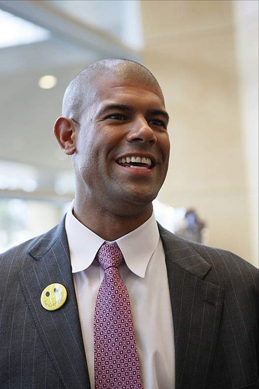 从蝙蝠侠到人生赢家：巴蒂尔的生涯与转型之路