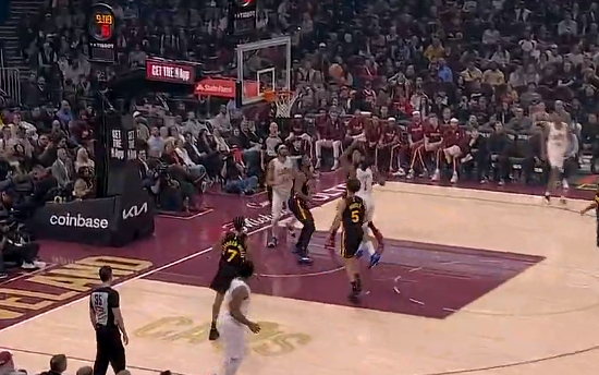 哈登首节4次出手砍5分引战术转型猜测