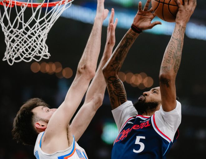 快船主场惨败雷霆 亚历山大打爆邓恩助队大胜