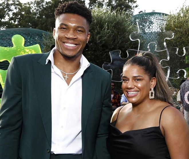 雄鹿主帅老里下课 字母哥或离队 队伍战绩创历史