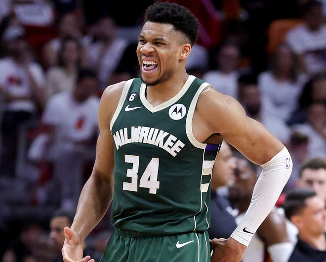 雄鹿主帅老里下课 字母哥或离队 队伍战绩创历史